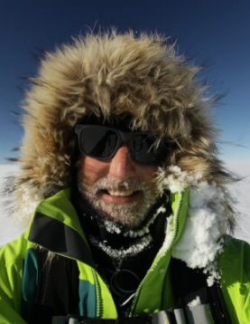 keith tuffley selfie with a snowy background